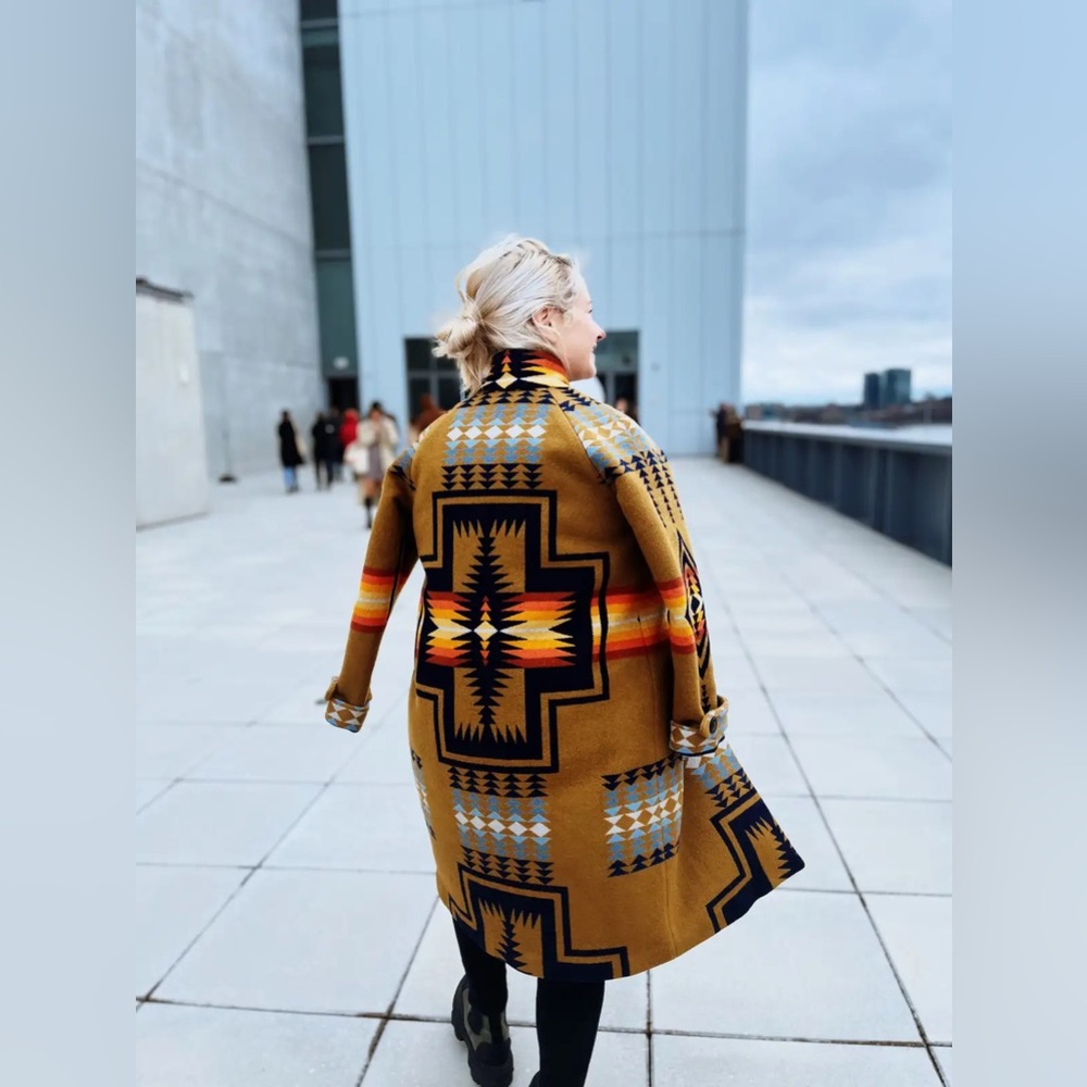 Pendleton Brown Geometric Patterned Long Coat - Picture 3 of 12